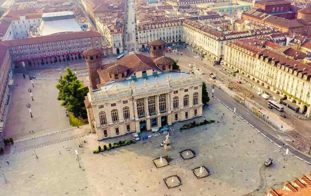 The House Of Artists Apartment Turin