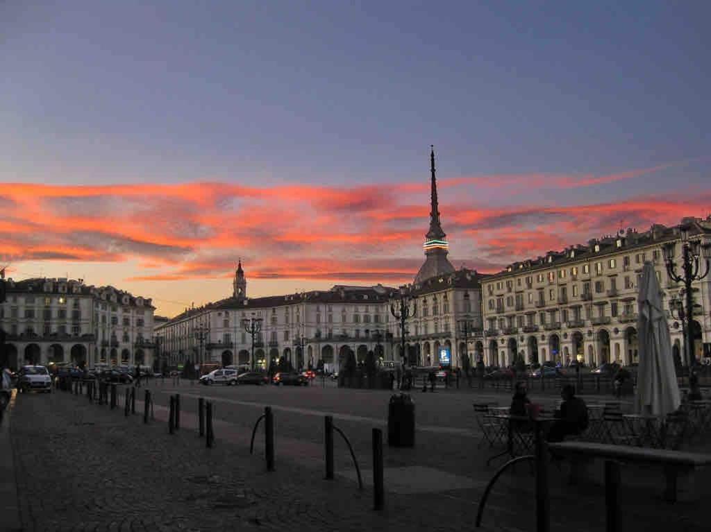 The House Of Artists Apartment Turin